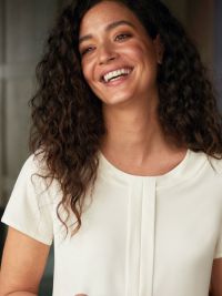 Elegante Kurzarm Damenbluse Creme